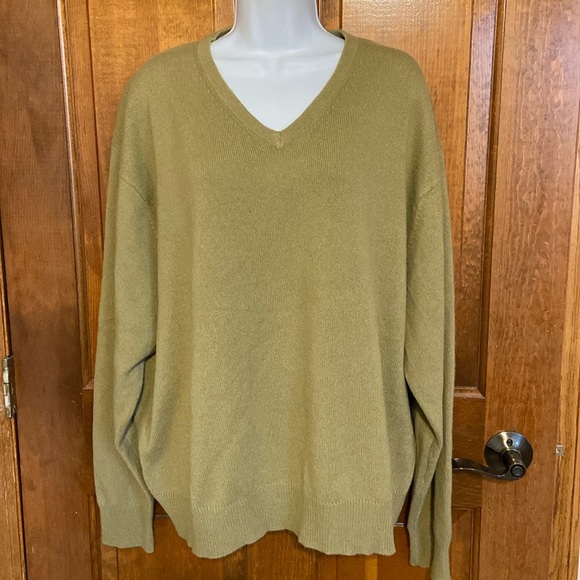 Pendleton Other - Pendleton Vintage 100% Cashmere V-Neck Sweater Mens XL Made in USA